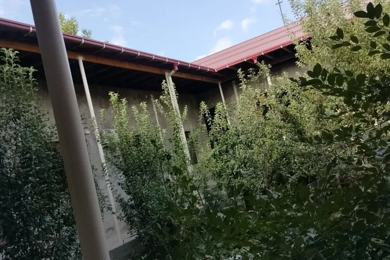 В продаже дом, 600 м², 1 этаж, 7 сот.