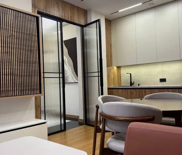 Сотувда 3 хонали квартира, 70 м²