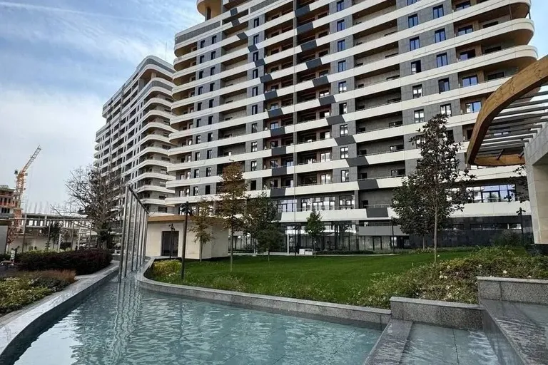 В продаже 2-комн. квартира, 65 м²