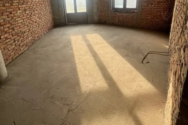 В продаже 6+-комн. квартира, 170 м²