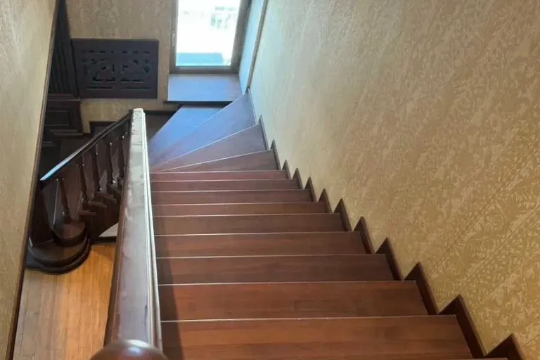 Сотувда 6+ хонали квартира, 340 м²