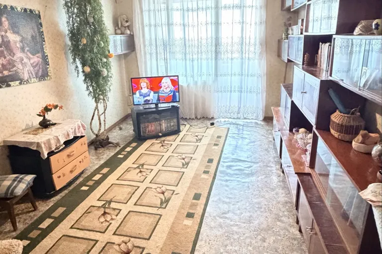В продаже 2-комн. квартира, 52 м²