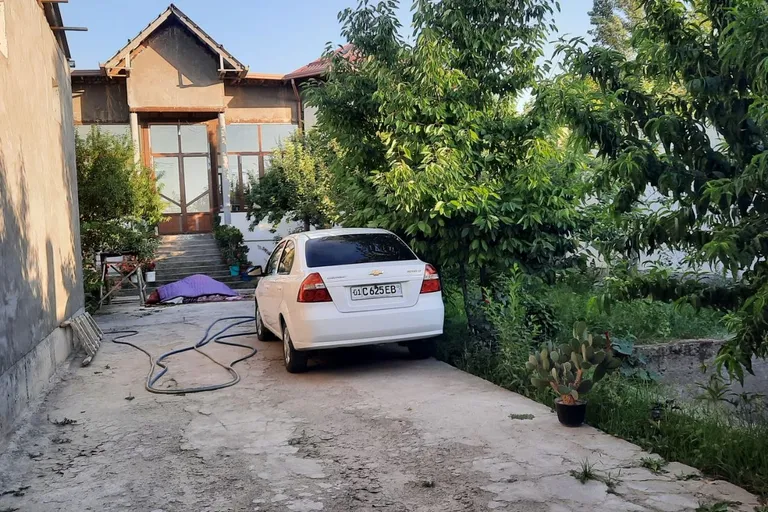 В продаже дом, 220 м², 1 этаж, 6 сот.