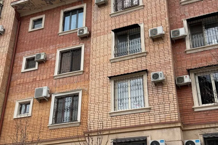 В продаже 5-комн. квартира, 205 м²