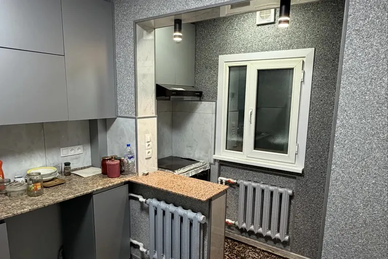 В продаже 1-комн. квартира, 42 м²