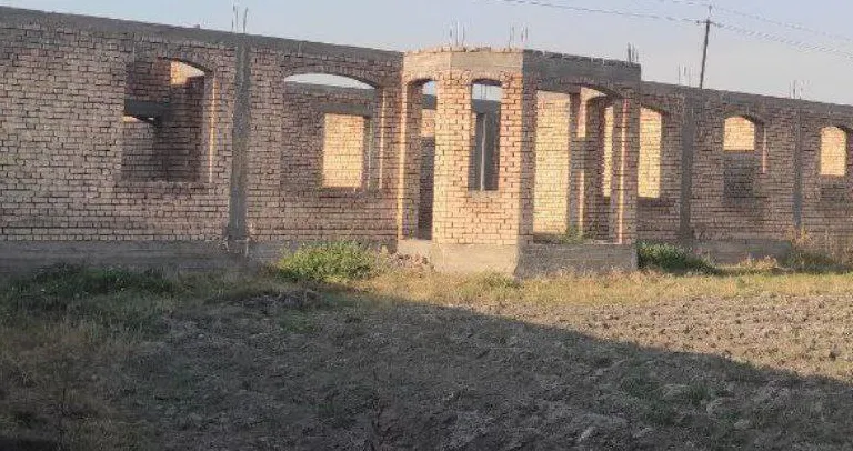 Сотувда уй, 1550 м², 1 қаватли, 15 сот.
