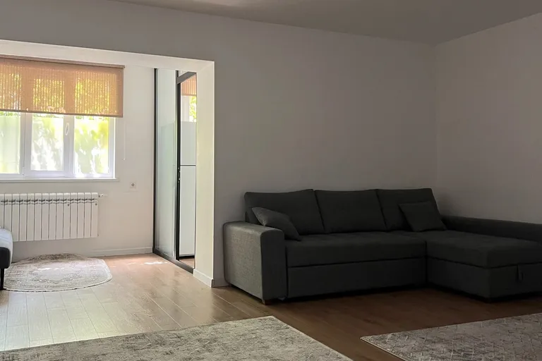 В продаже 2-комн. квартира, 65 м²