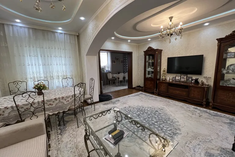 В продаже 5-комн. квартира, 113 м²