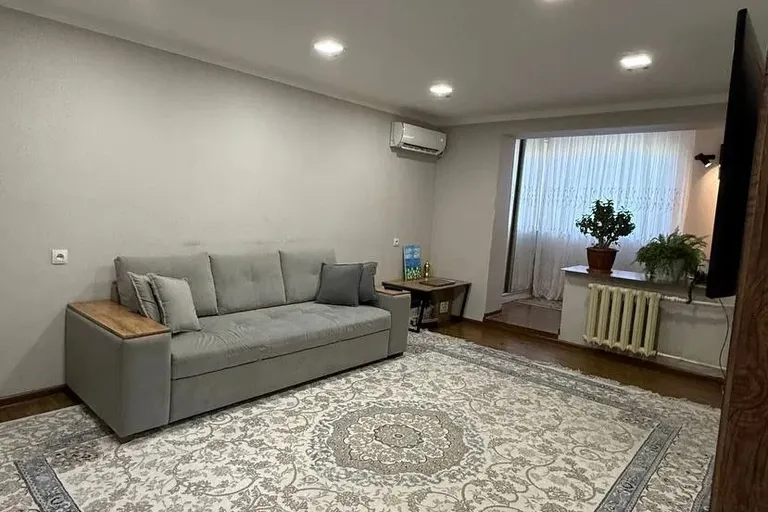 В продаже 2-комн. квартира, 49 м²