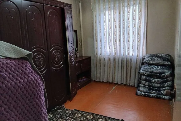 Сотувда 2 хонали квартира, 58 м²