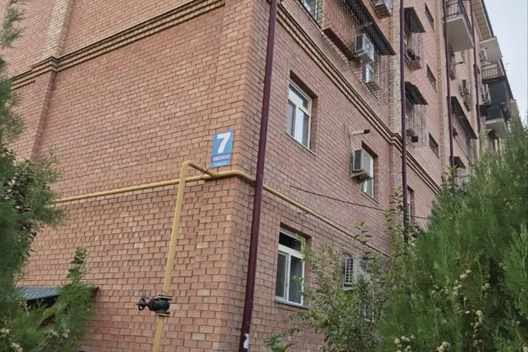 В продаже 4-комн. квартира, 77 м²