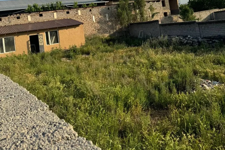 Сотувда ер участкаси, 6 сот.