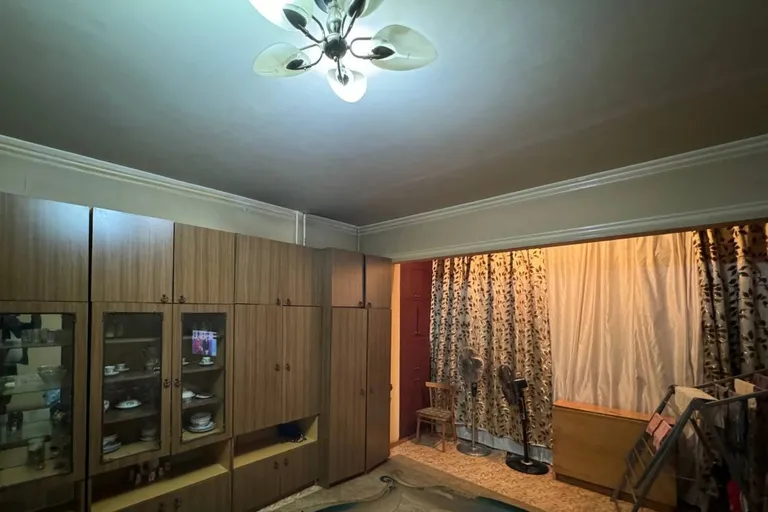 В продаже 1-комн. квартира, 43 м²