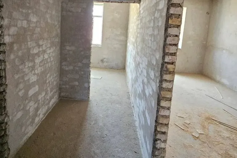 Сотувда 2 хонали квартира, 50 м²