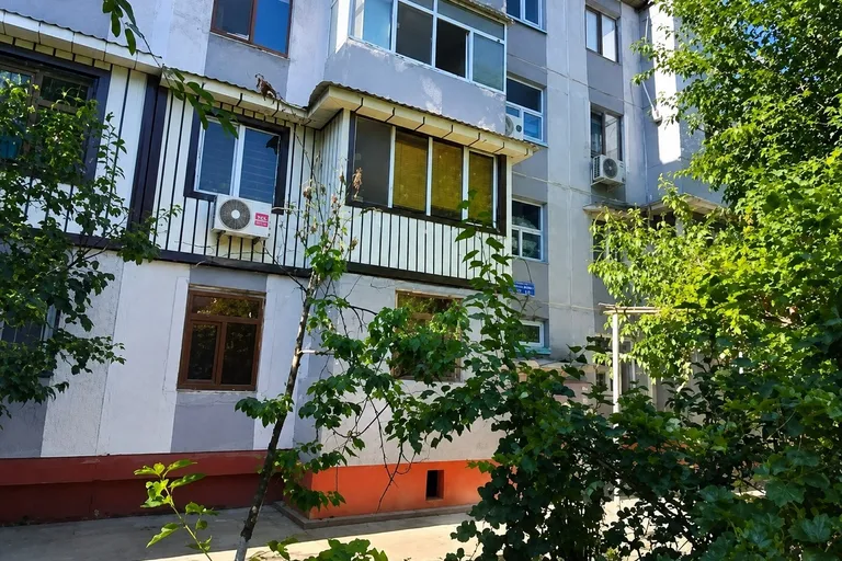Сотувда 4 хонали квартира, 84 м²