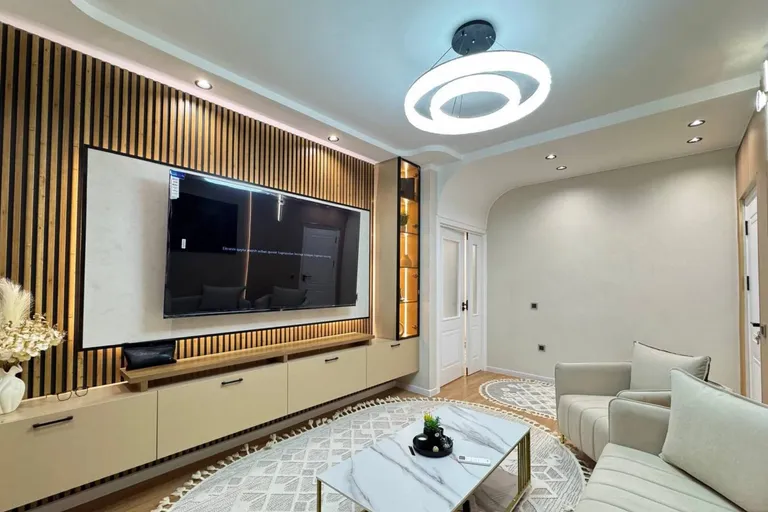 В продаже 2-комн. квартира, 54 м²