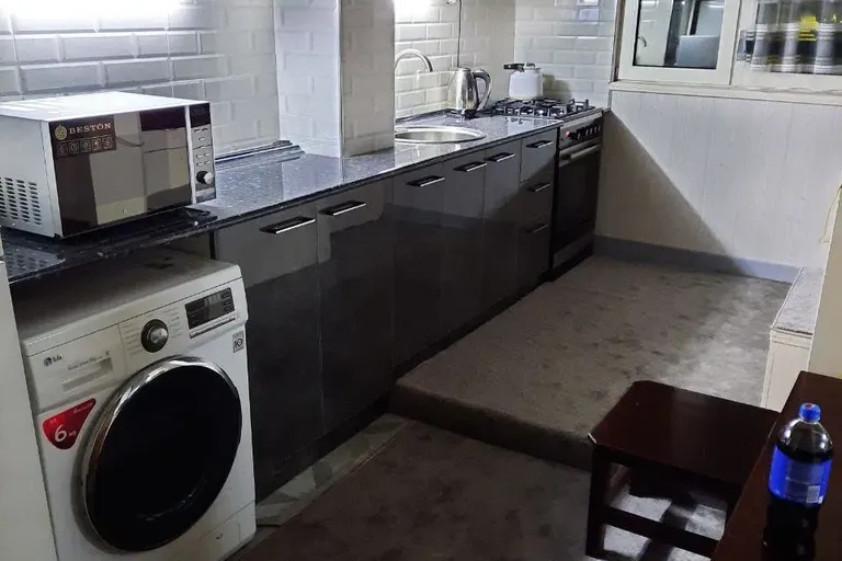 Сотувда 3 хонали квартира, 70 м²