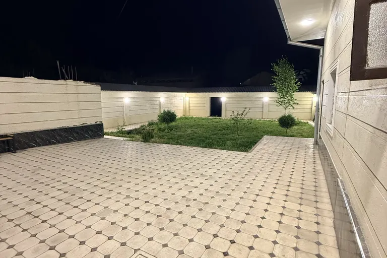 В продаже дом, 200 м², 2 этажа, 4,98 сот.