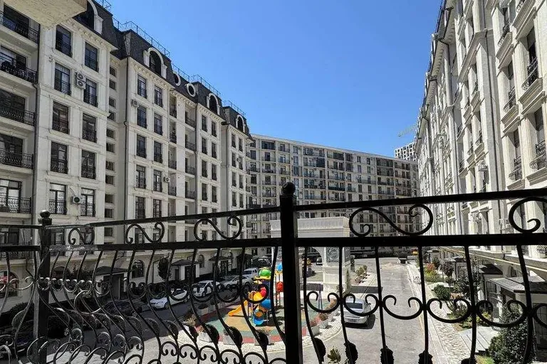 Сотувда 2 хонали квартира, 50 м²