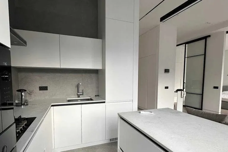 Сотувда 2 хонали квартира, 60 м²