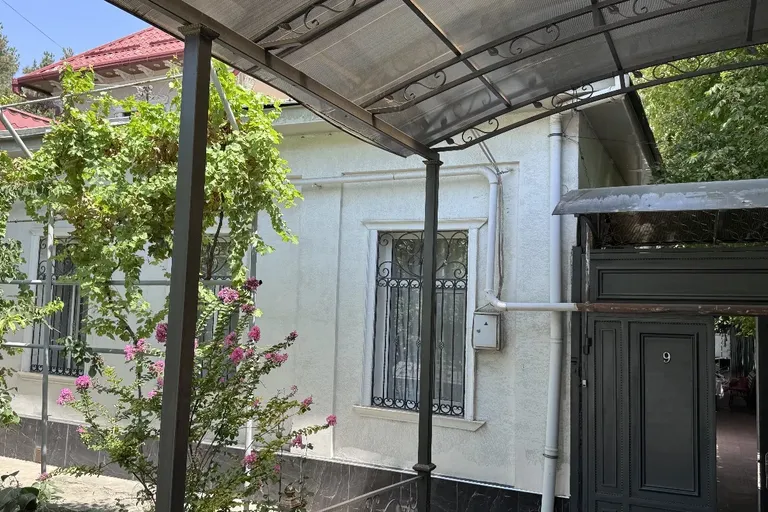 В продаже дом, 352 м², 1 этаж, 4,5 сот.