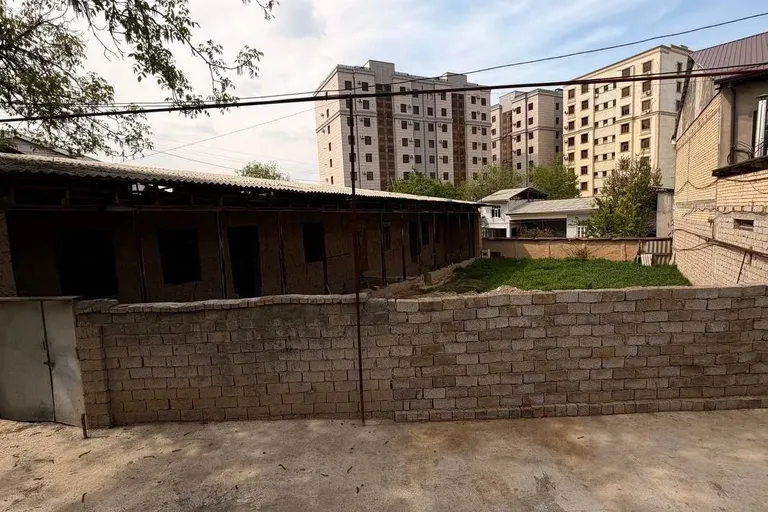 В продаже земля, 5 сот.