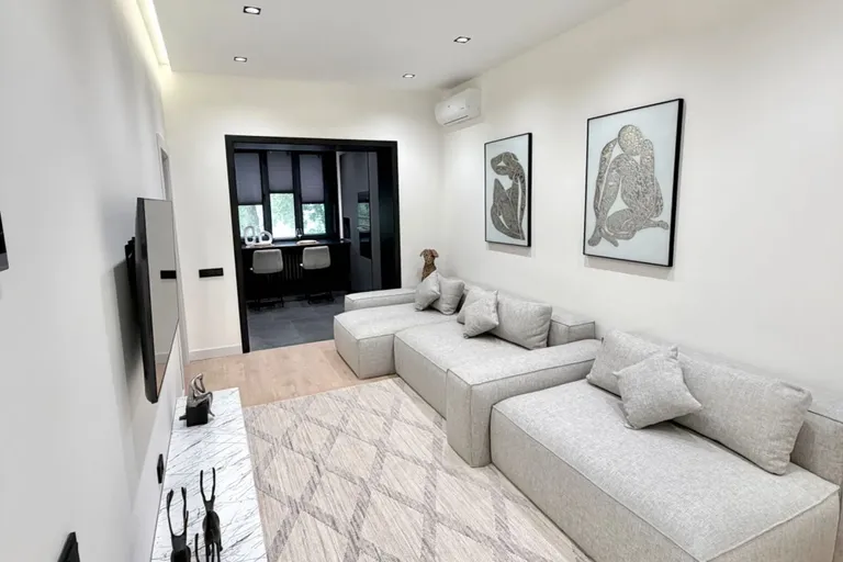 В продаже 2-комн. квартира, 53 м²