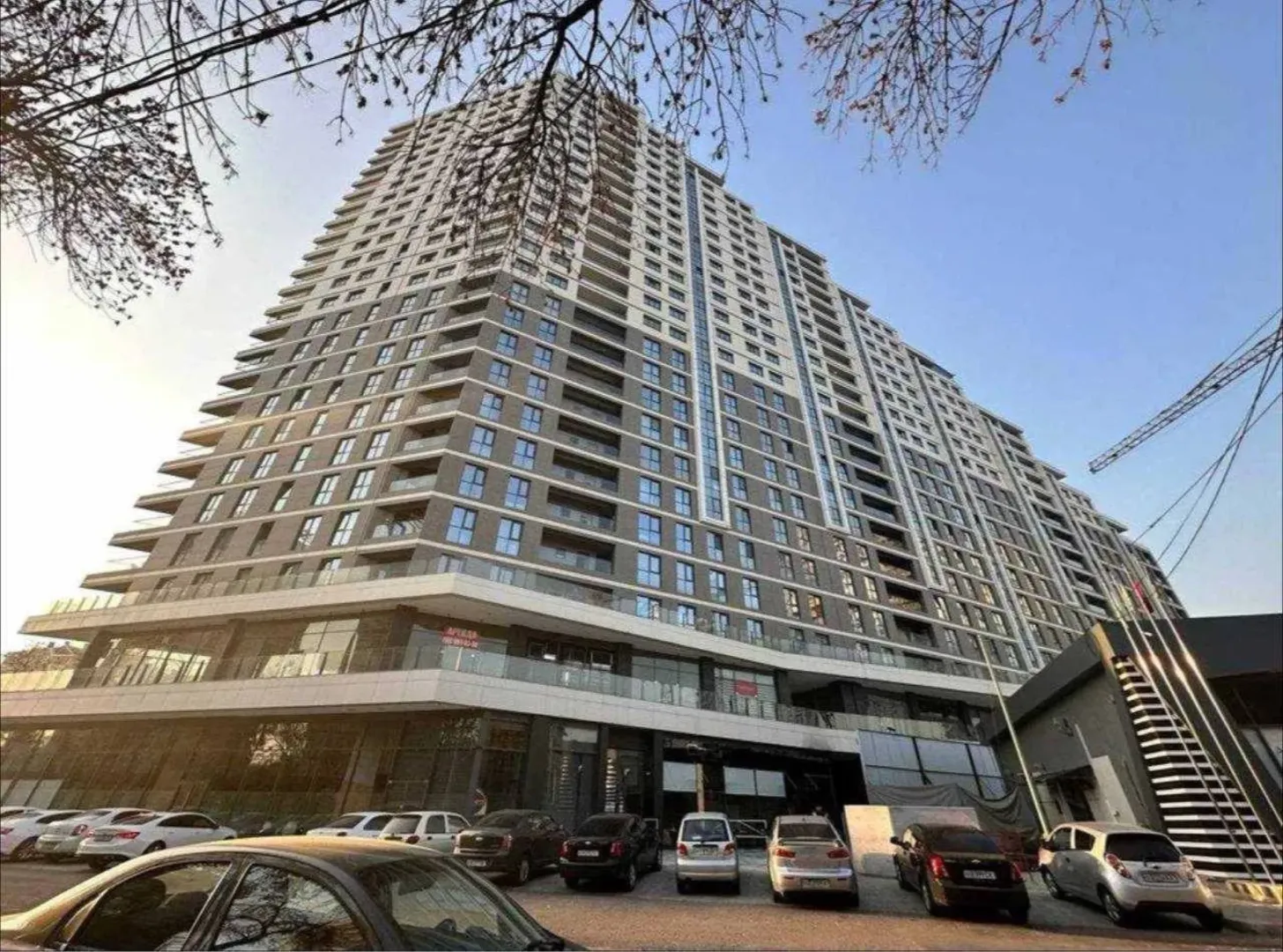 Сотувда 3 хонали квартира, 115 м²