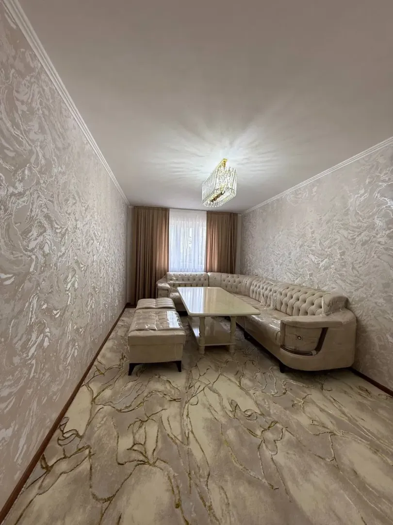 Сотувда 3 хонали квартира, 65 м²