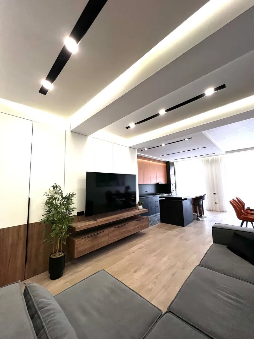 В продаже 4-комн. квартира, 175 м²