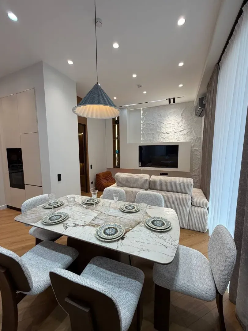 Сотувда 3 хонали квартира, 88 м²