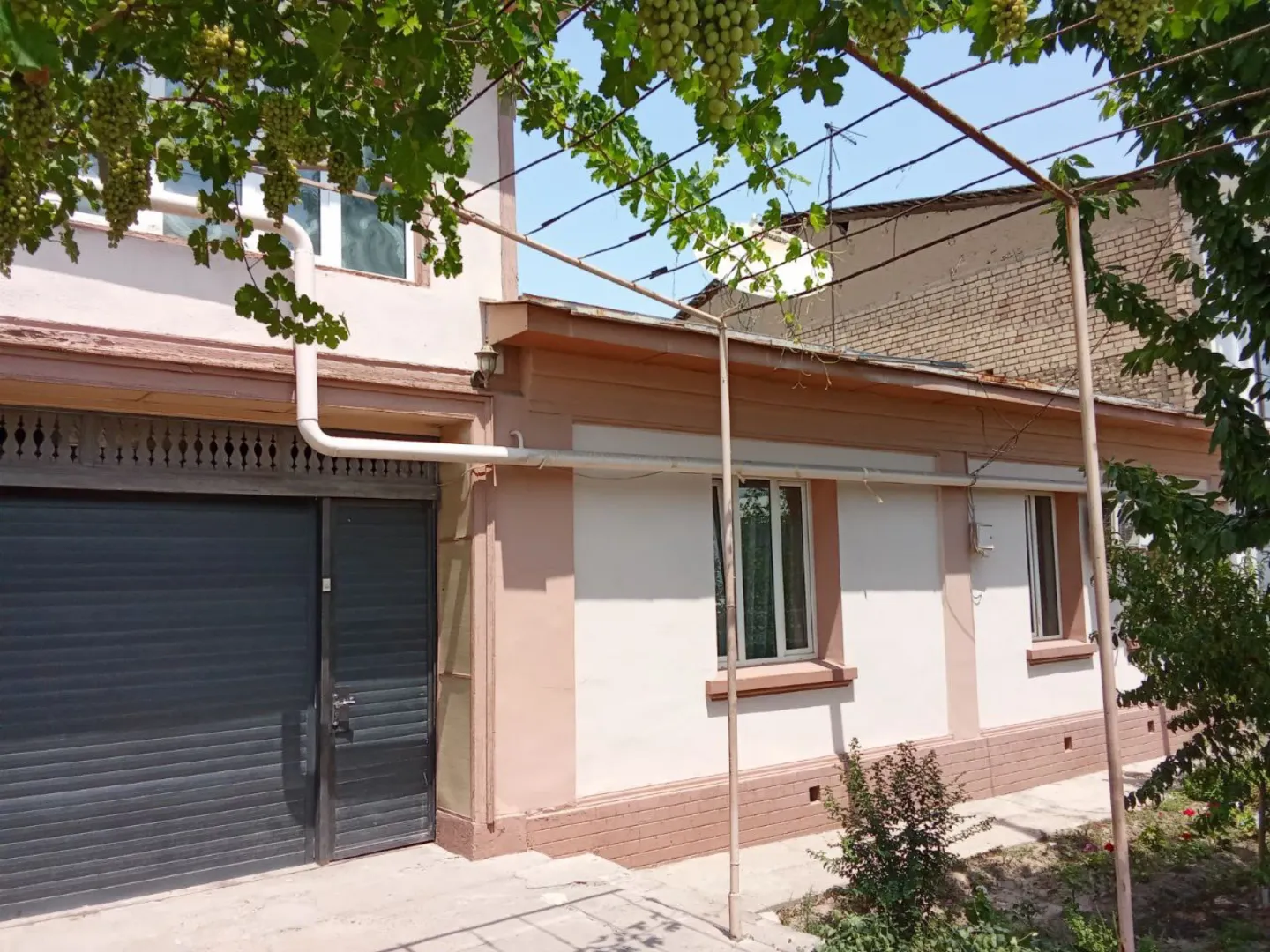 В продаже дом, 370 м², 1 этаж, 3,7 сот.