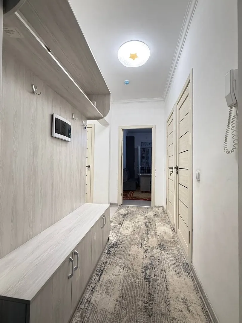 Сотувда 3 хонали квартира, 68 м²