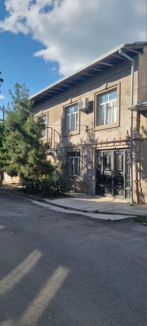 Сотувда уй, 290 м², 2 қаватли, 2,89 сот.