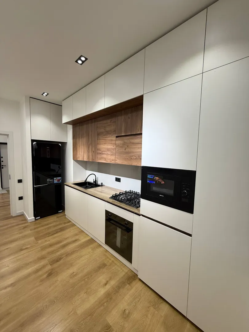 Сотувда 2 хонали квартира, 65 м²