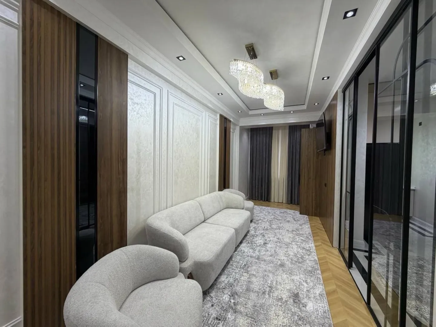 Сотувда 3 хонали квартира, 63 м²