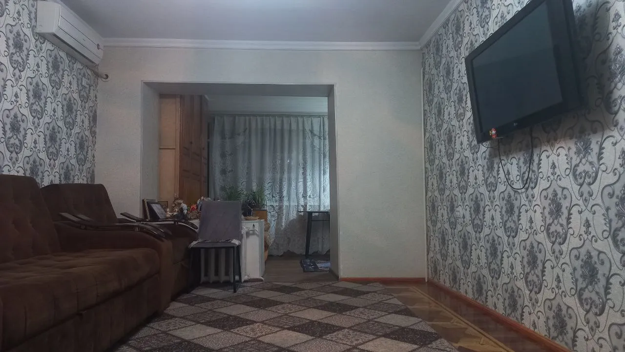 Сотувда 3 хонали квартира, 80 м²