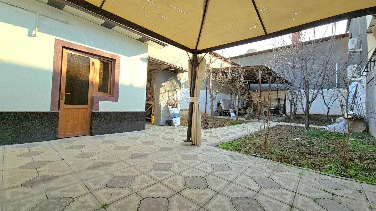 В продаже дом, 550 м², 1 этаж, 5,5 сот.