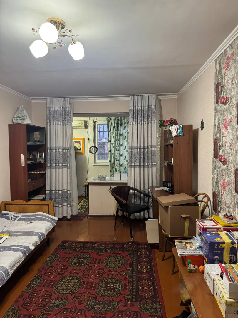 Сотувда 3 хонали квартира, 65 м²