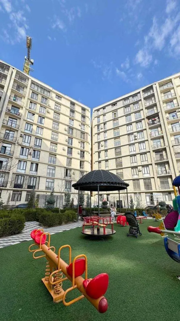 Сотувда 3 хонали квартира, 115 м²