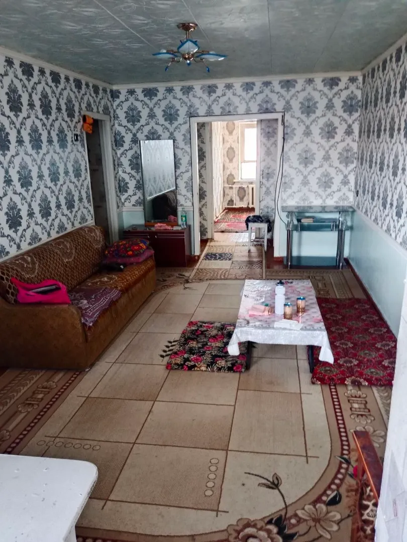 Сотувда 3 хонали квартира, 68 м²