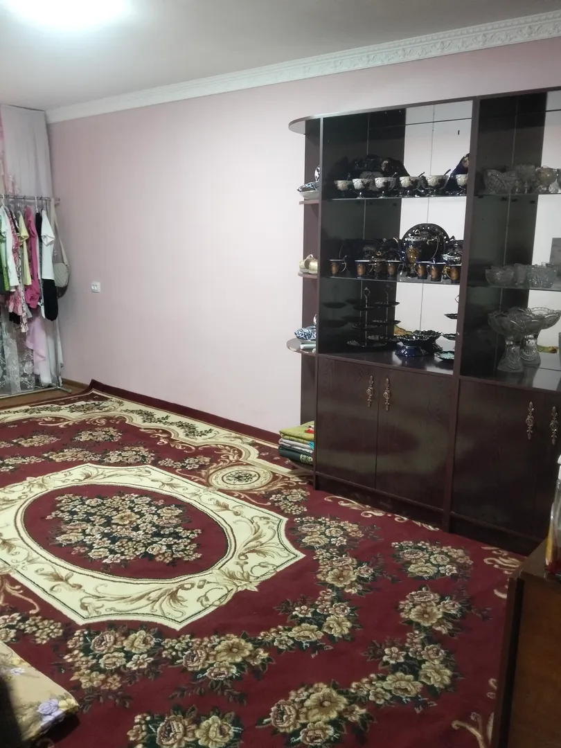 Сотувда 4 хонали квартира, 75 м²