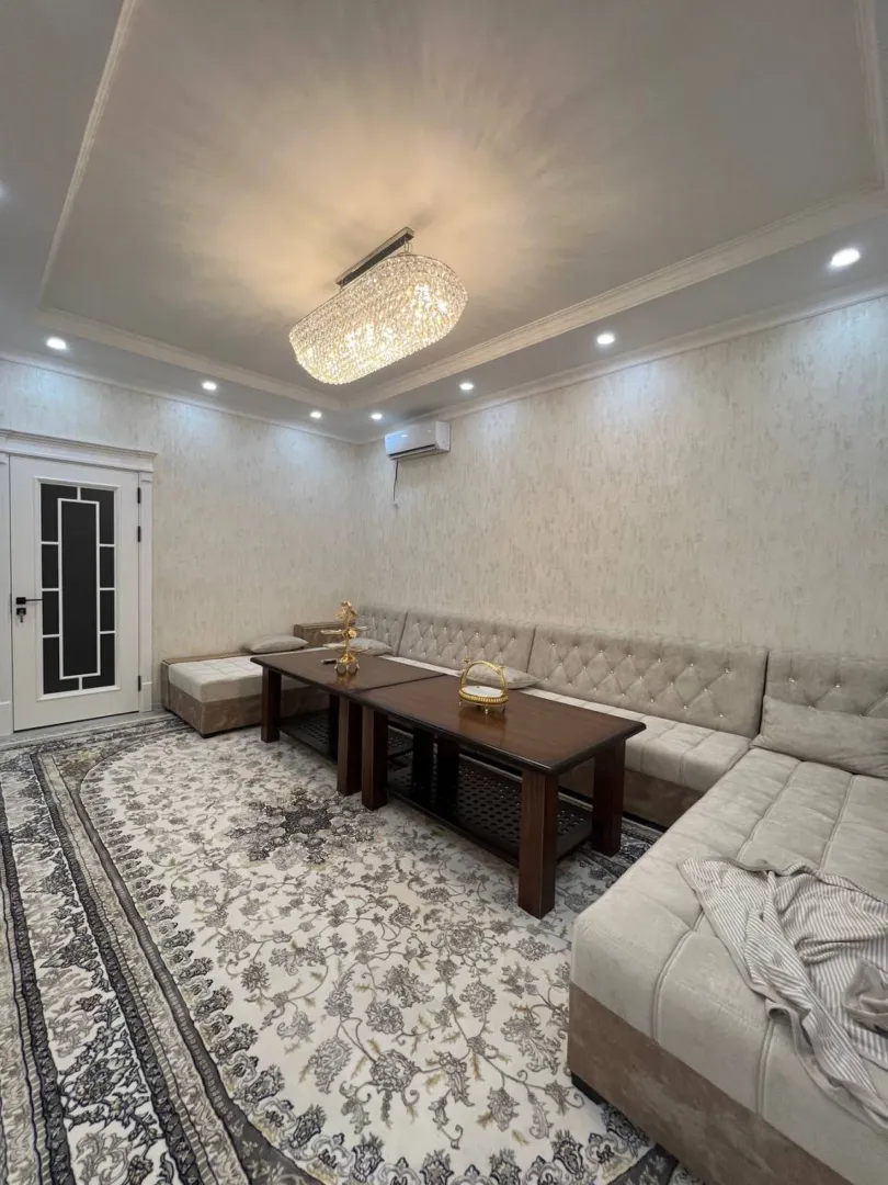Сотувда 3 хонали квартира, 80 м²