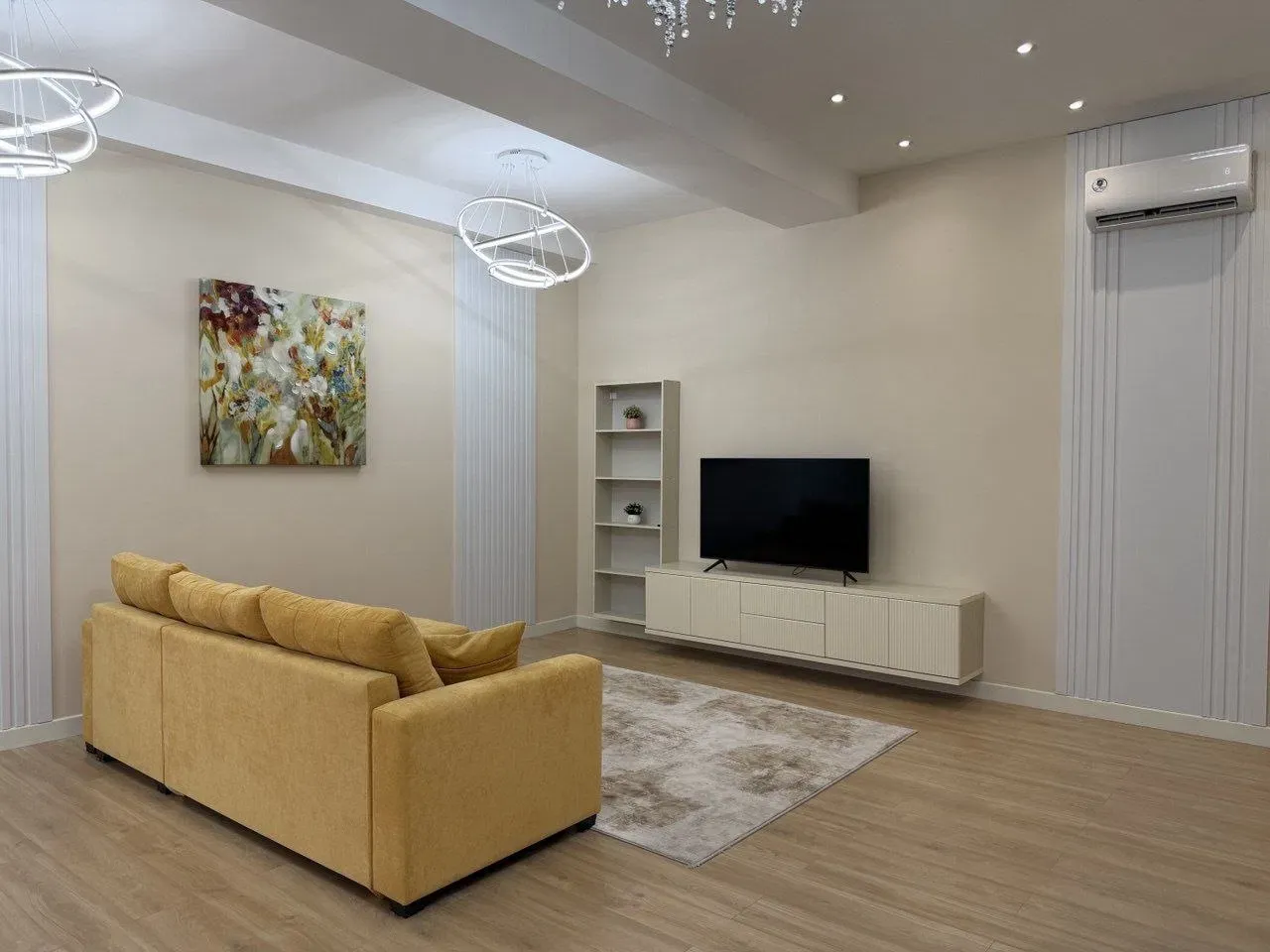 Сотувда 2 хонали квартира, 66 м²