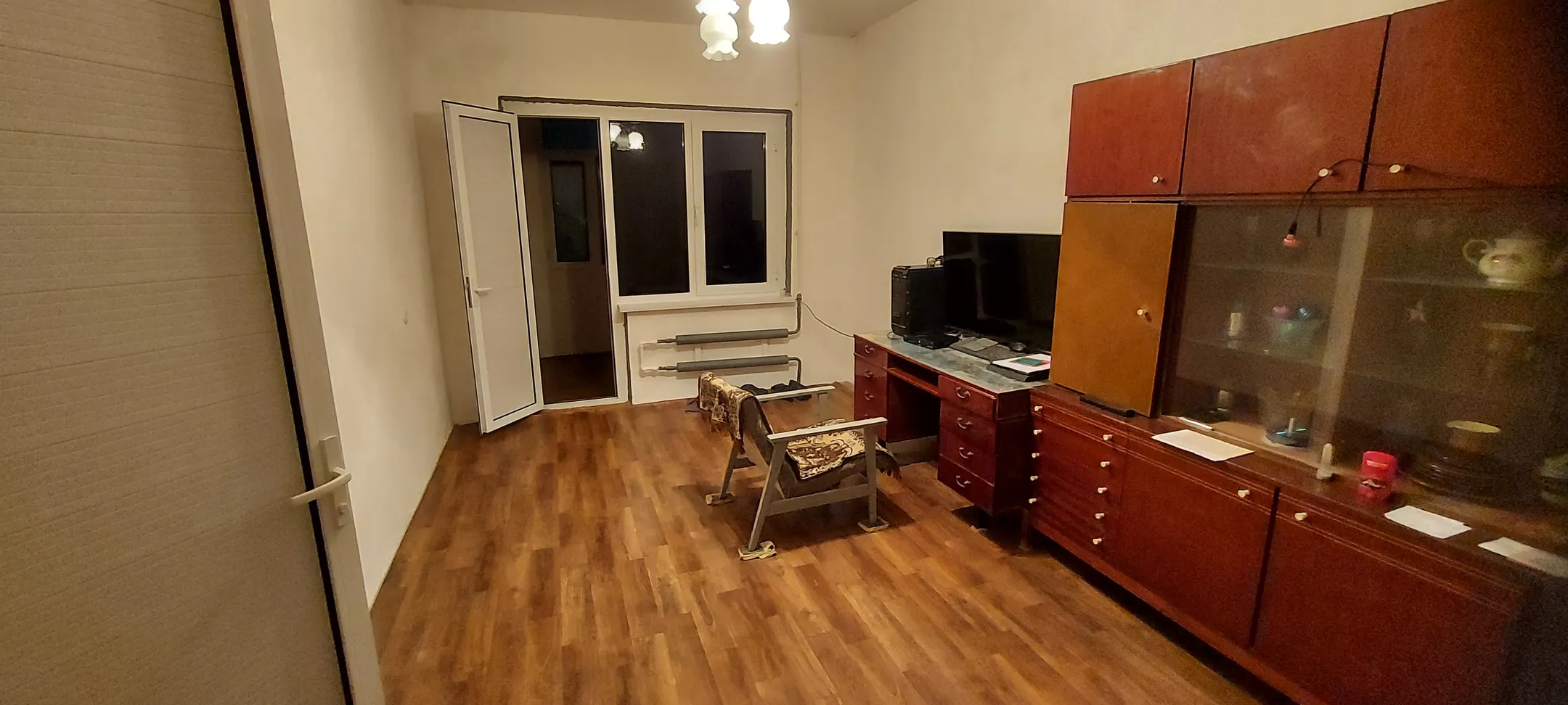 Сотувда 2 хонали квартира, 70 м²