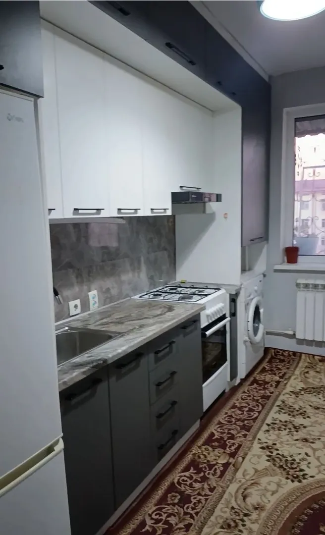 Сотувда 3 хонали квартира, 65 м²