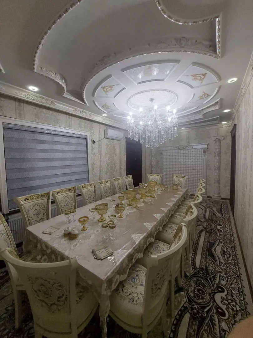 Сотувда уй, 240 м², 1 қаватли, 8 сот.