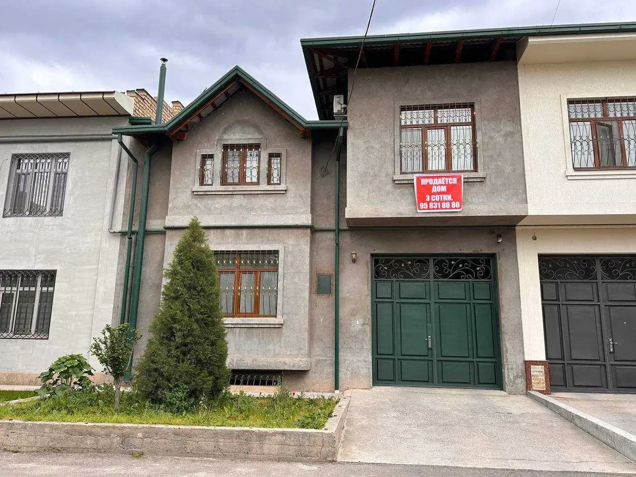 Сотувда уй, 3000 м², 2 қаватли, 3 сот.