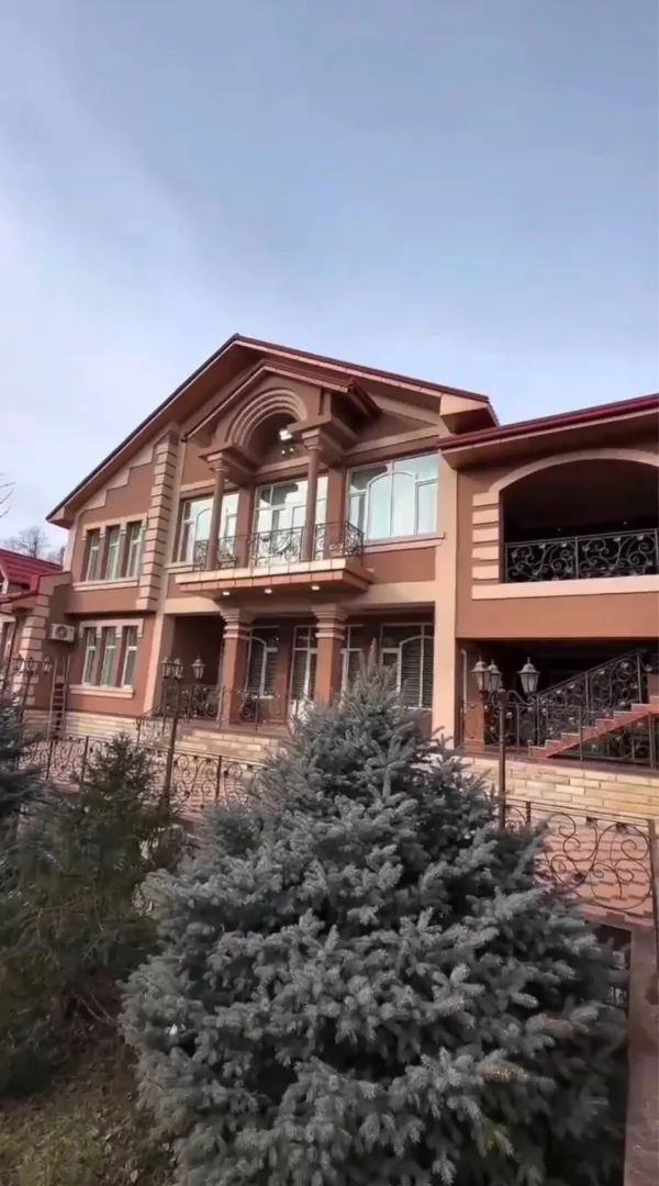 Сотувда уй, 500 м², 2 қаватли, 40 сот.