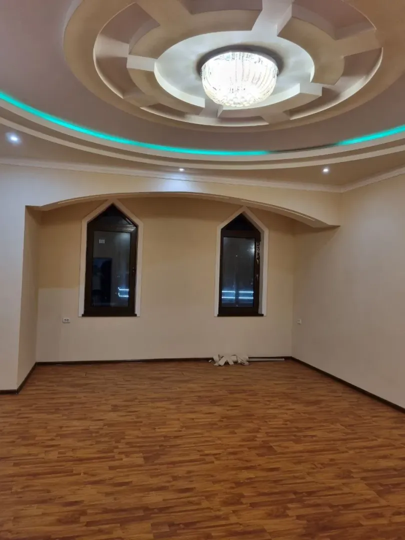 Сотувда 2 хонали квартира, 73 м²